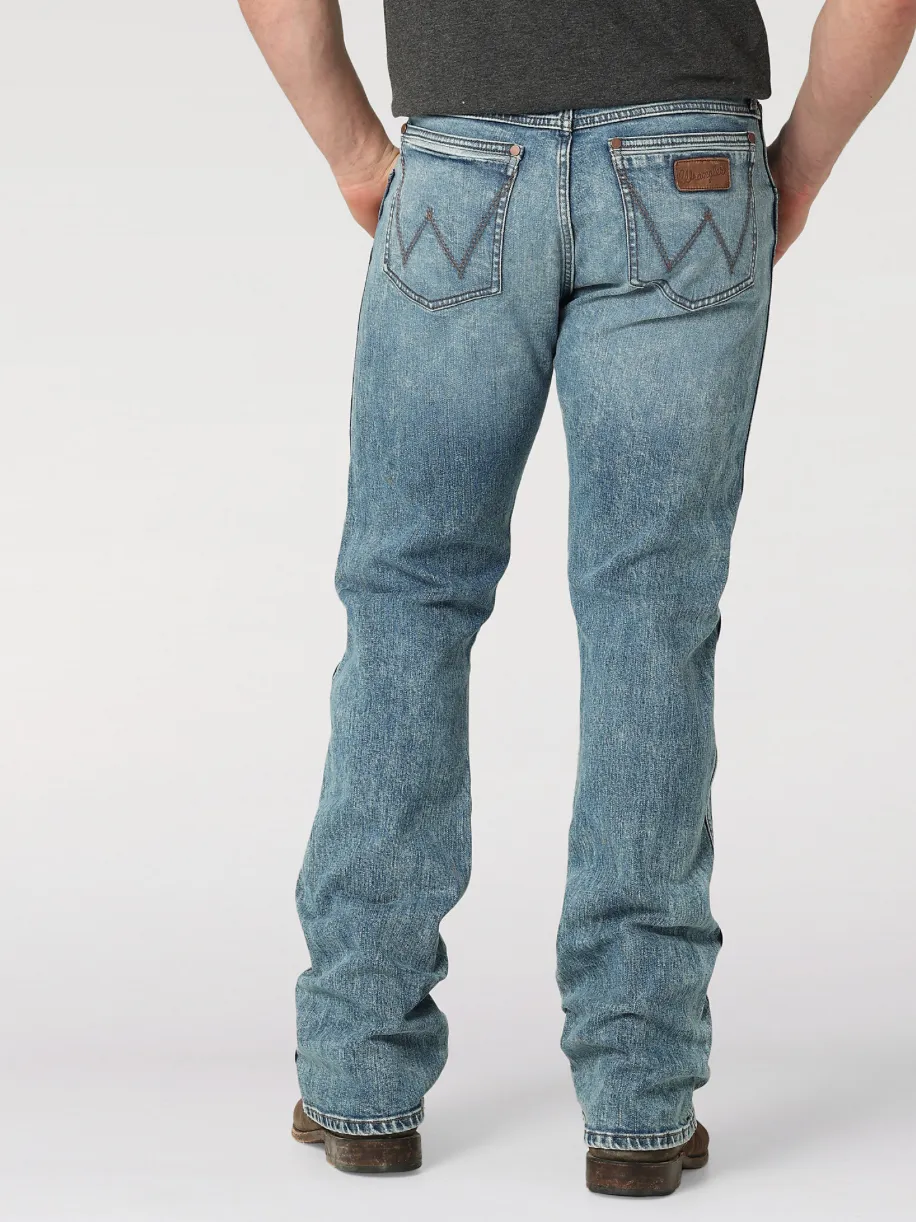 112315235 - Wrangler Retro® Slim Fit Bootcut - Surf
