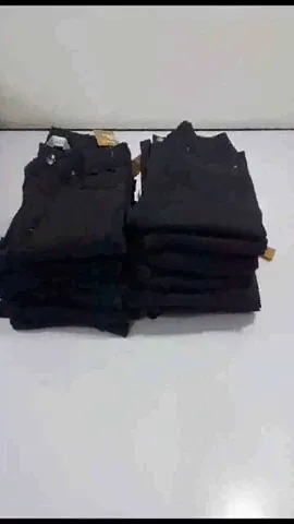 AHS2 - Light weight Y2K flared style Leftover ladies Jeans - 100 pcs
