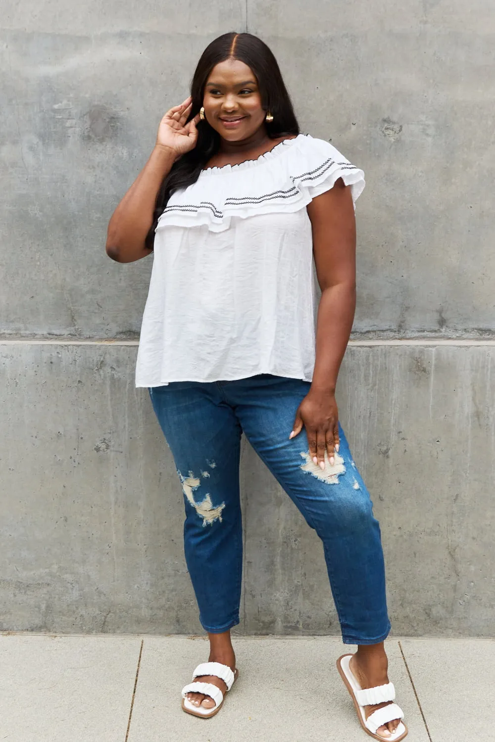 Contrasting Embroidery Detail Ruffle Blouse