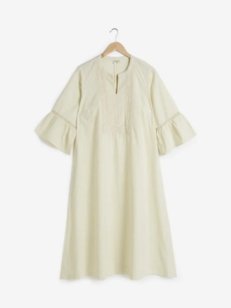 Diza Curves Off White Lace-Detailed A-line Kurta