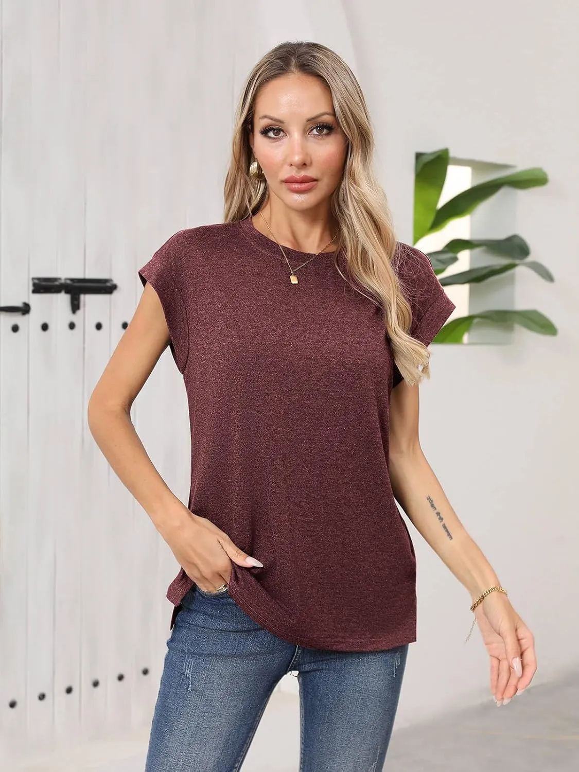 IRISGOD Womens Cap Sleeve Summer Tops Casual Short Sleeve Trendy T-Shirts 2025 Loose Fit Crew Neck Tee with Side Slits