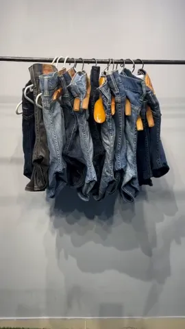 Levis 511 (FF-158)