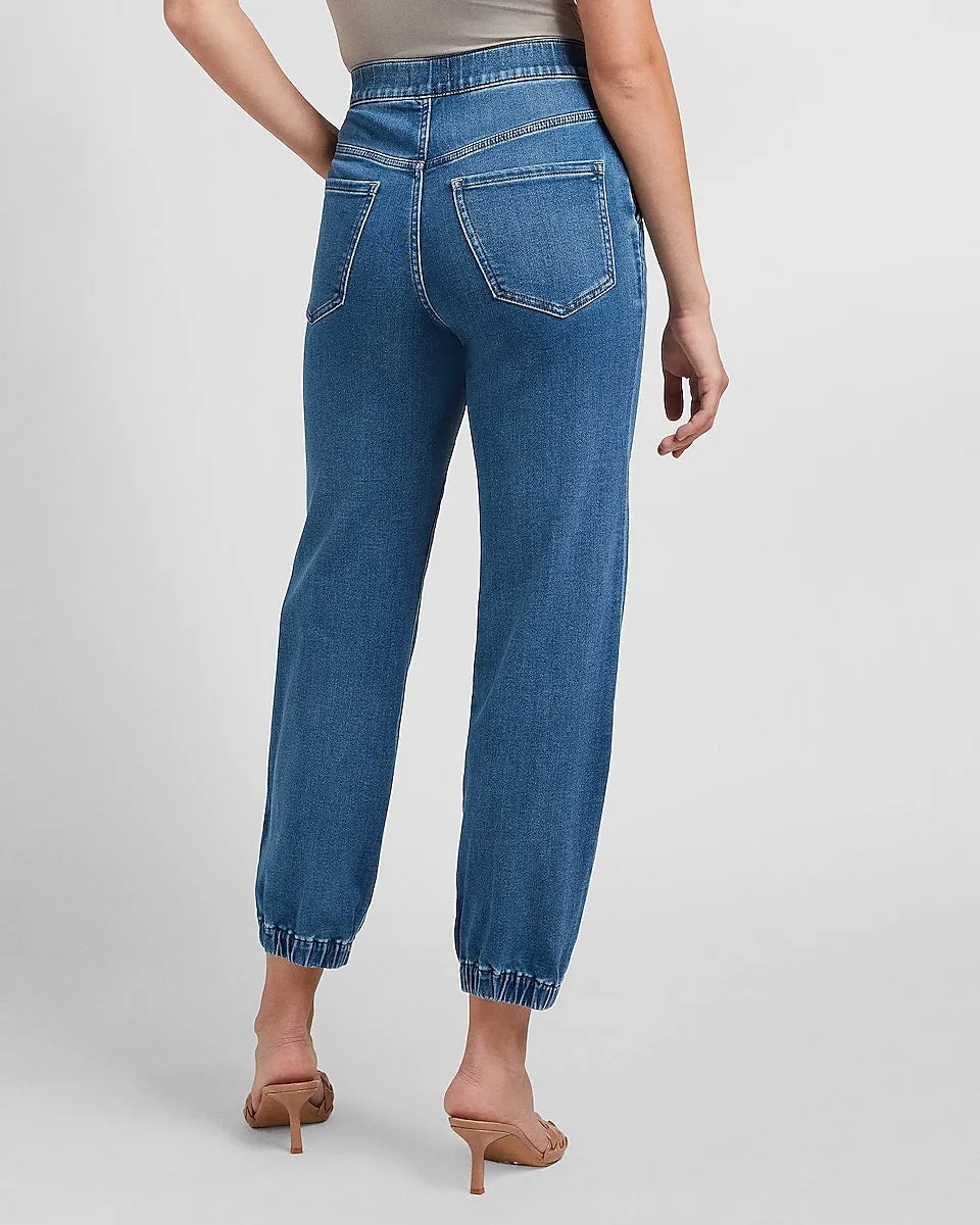 Super High Waisted Knit Jogger Jeans in Medium Wash