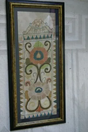 VERY RARE EARLY 1900’S ANTIQUE TEXTILE COLLECTIBLE: BALINESE IDER-IDER HANDMADE COLORFUL EMBROIDERY ONCE ADORNING A SACRED TEMPLE RARE CANOPY DECORATION FRAMED IN UNIQUE HAND PAINTED FRAME 26 ¾” X 12 ½” DESIGNER COLLECTOR HOME DÉCOR WALL ART