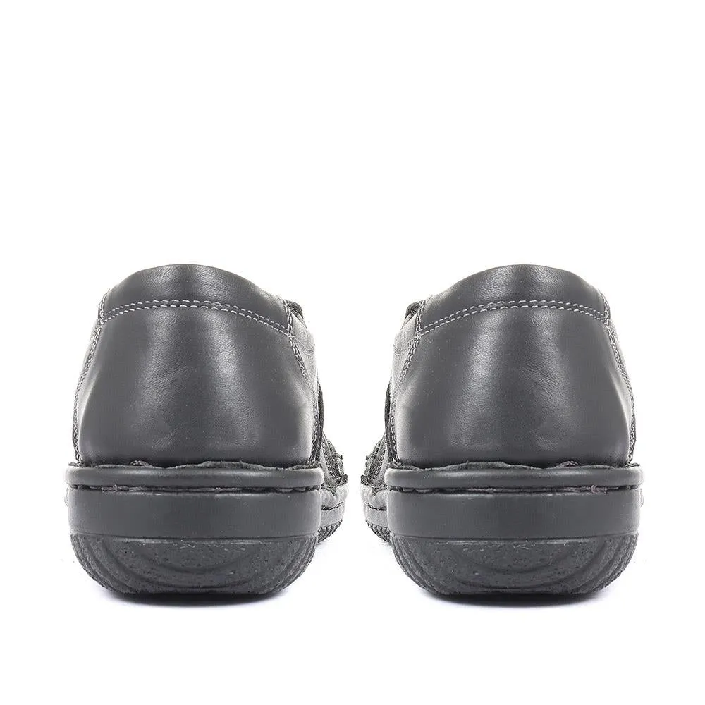 Wide Fit Leather Slip On Shoe with Elastic Loop - HAK23012 / 308 130