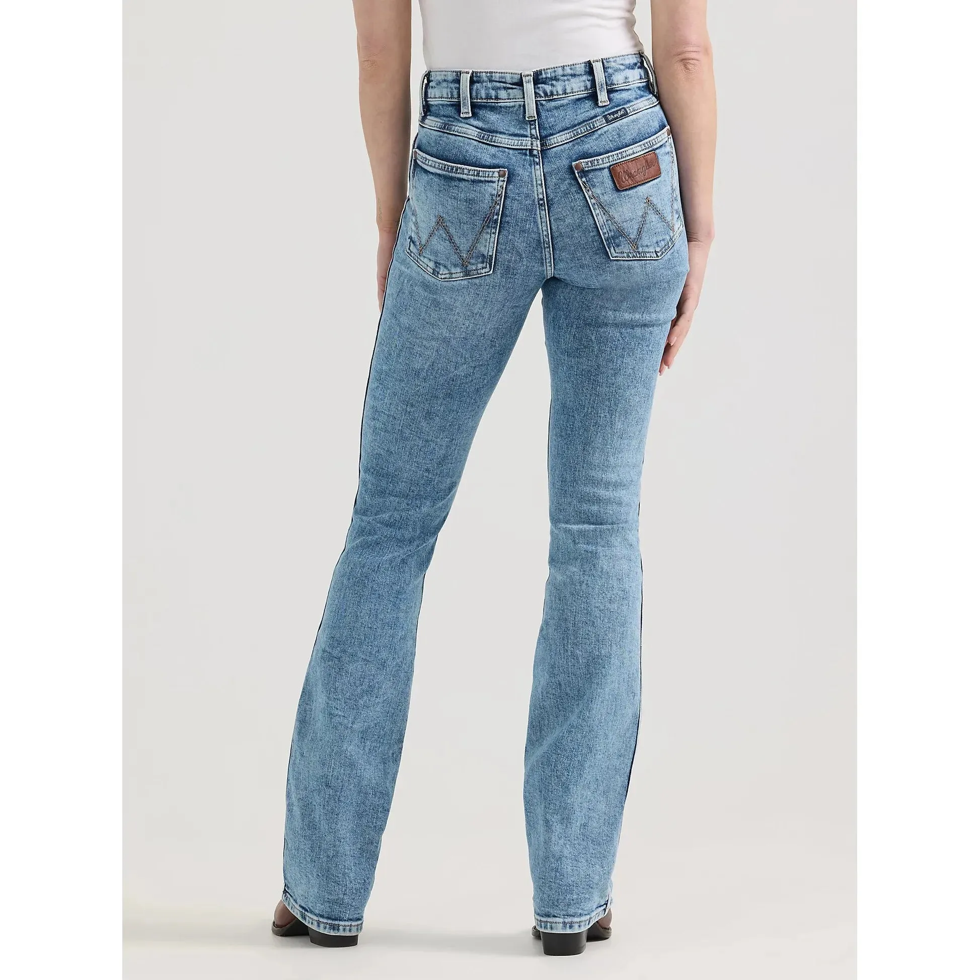 WOMEN'S WRANGLER RETRO® BAILEY HIGH RISE BOOTCUT JEAN IN FAELEEN