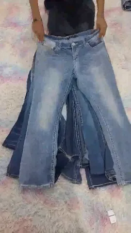 Y2K 2024 - Embroidered Jeans - 11 pcs