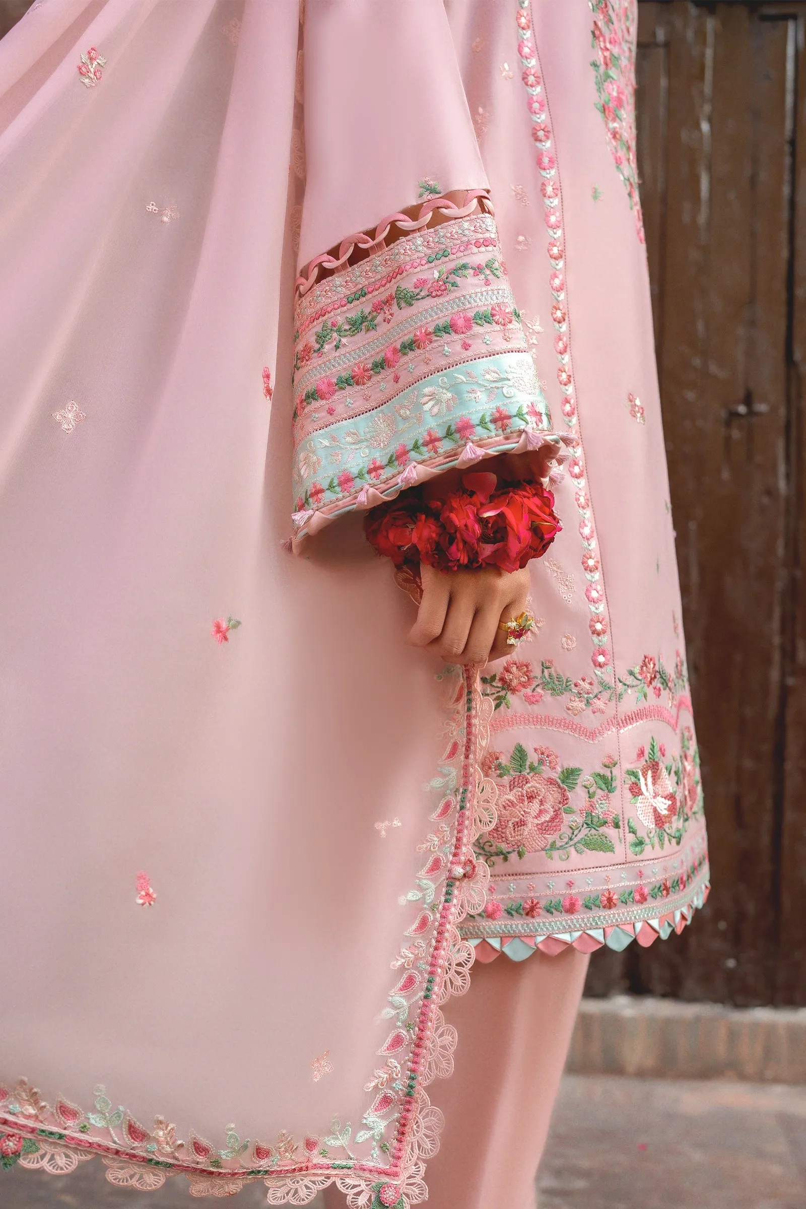 Zaha Festive Eid Lawn – AYSEL (ZF24-07)