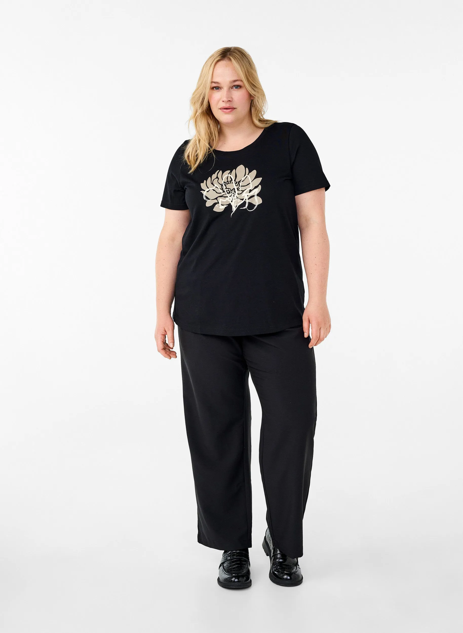 Zizzi Vebba T-Shirt in Black